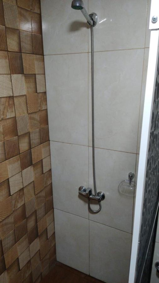 Habitaciones Aluc, Se Reserva Solo Con Sena Chuy Extérieur photo