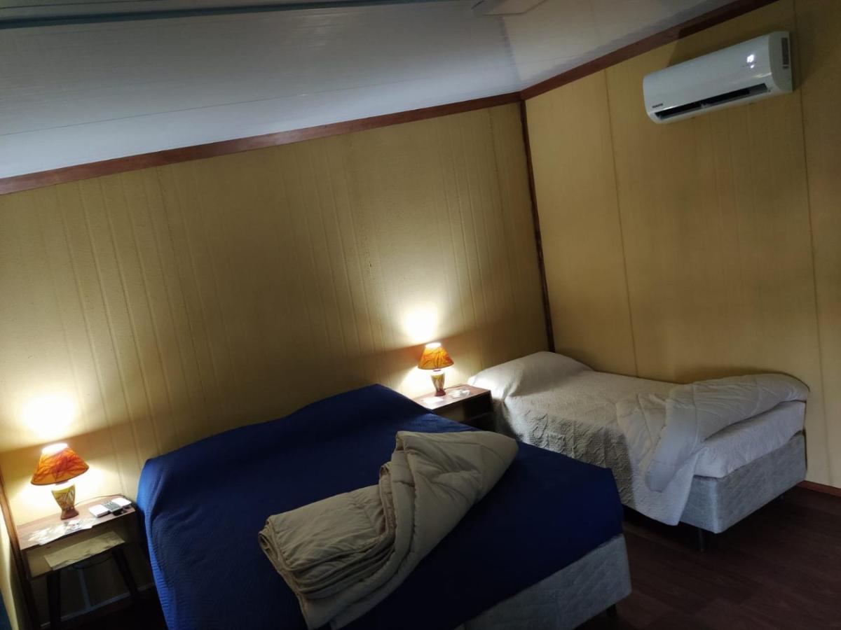 Habitaciones Aluc, Se Reserva Solo Con Sena Chuy Extérieur photo