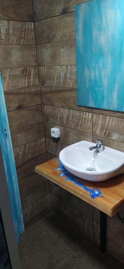 Habitaciones Aluc, Se Reserva Solo Con Sena Chuy Extérieur photo
